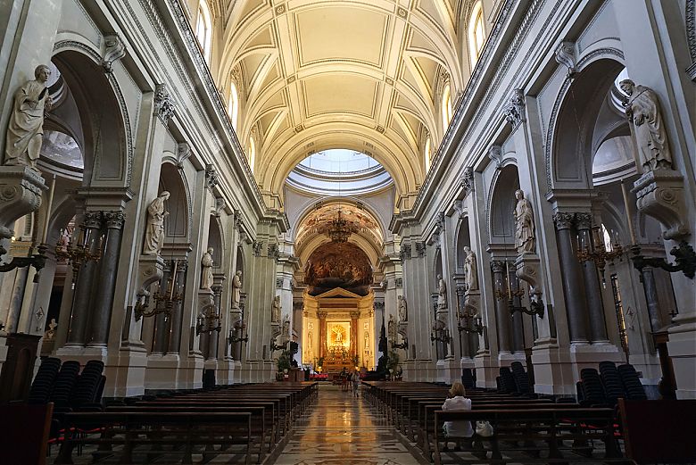 Clicca per vedere l'immagine alla massima grandezza